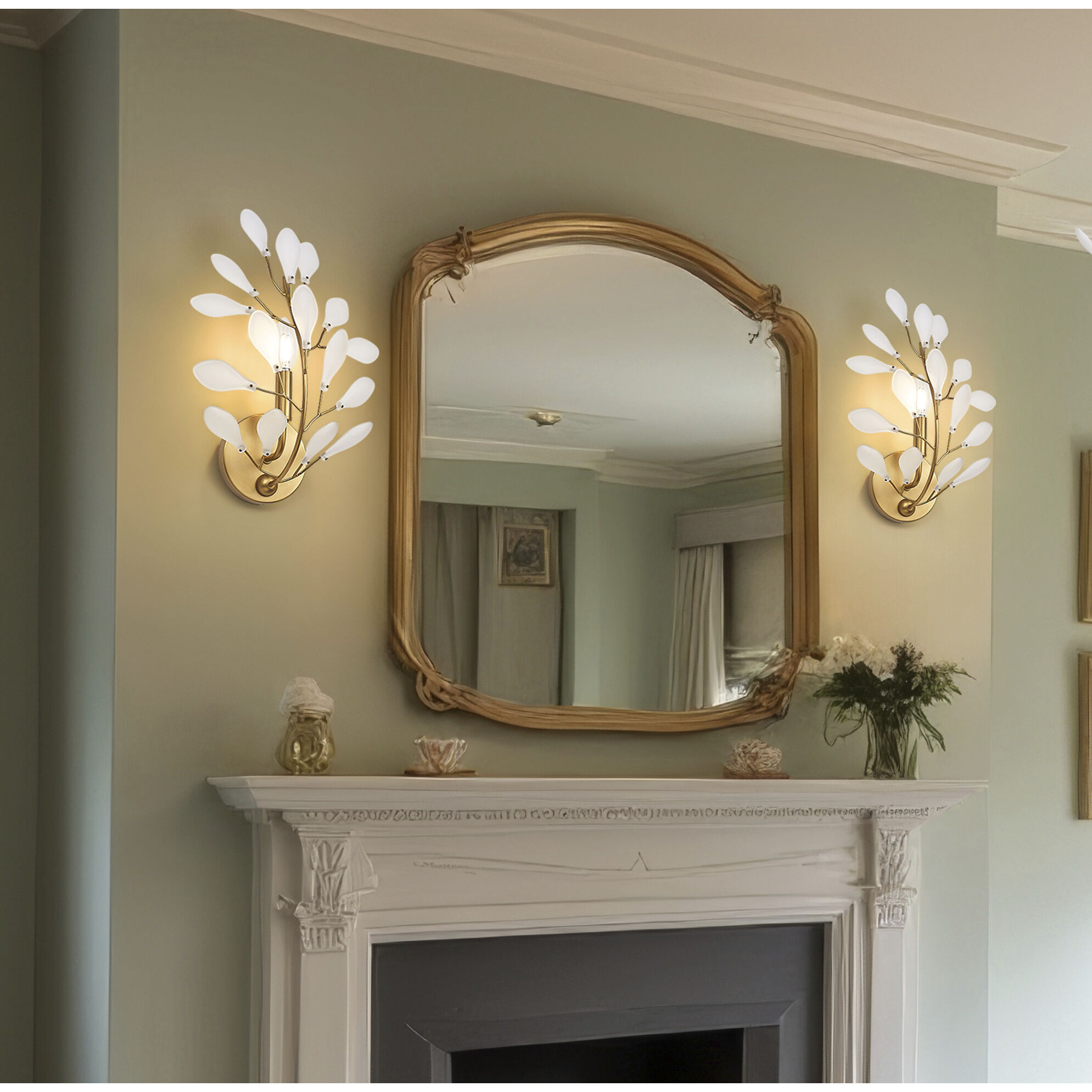 Claudine Wall Sconce Wall Light in Modern Gold