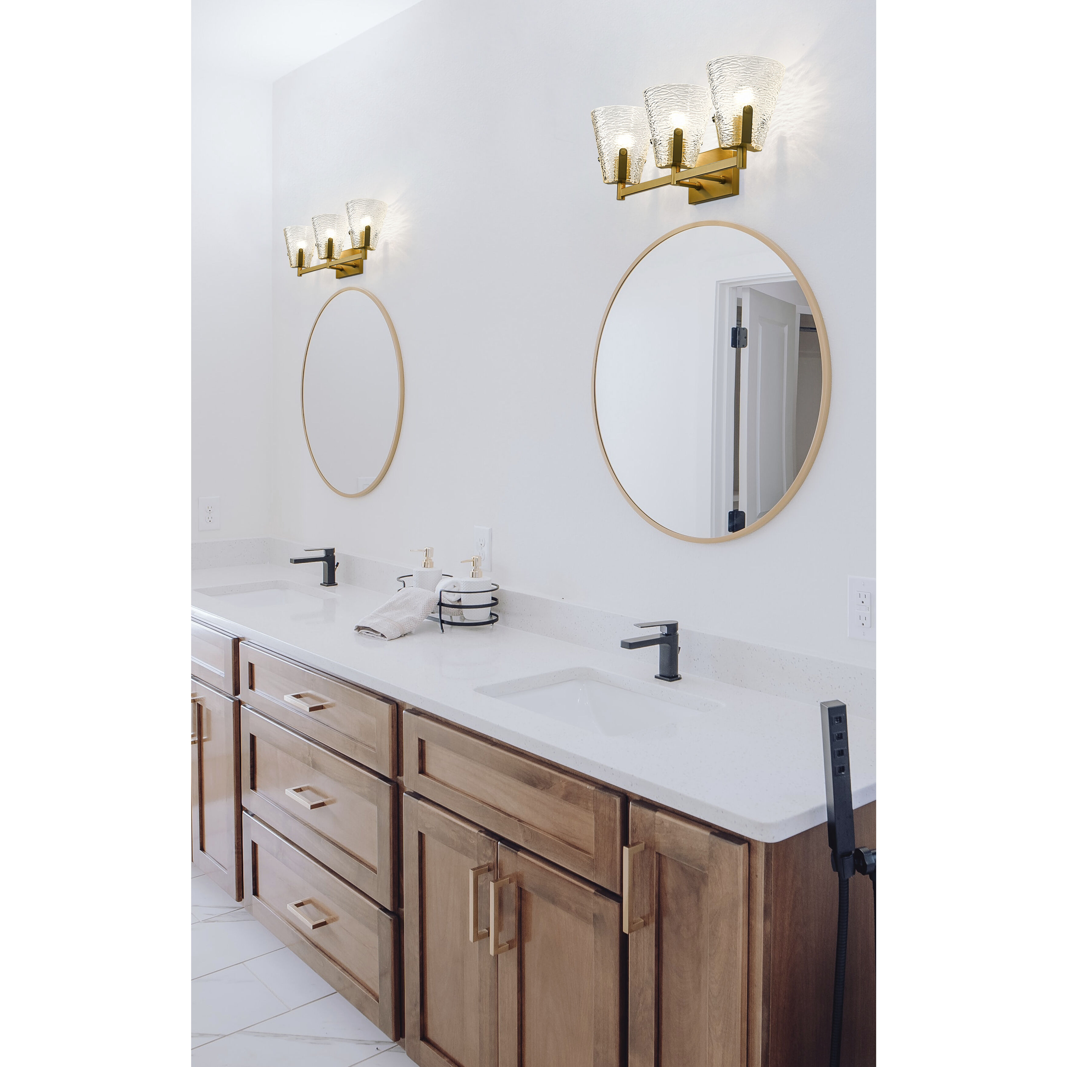 Analia 3 Light 26.25 inch Modern Gold Vanity Wall Light