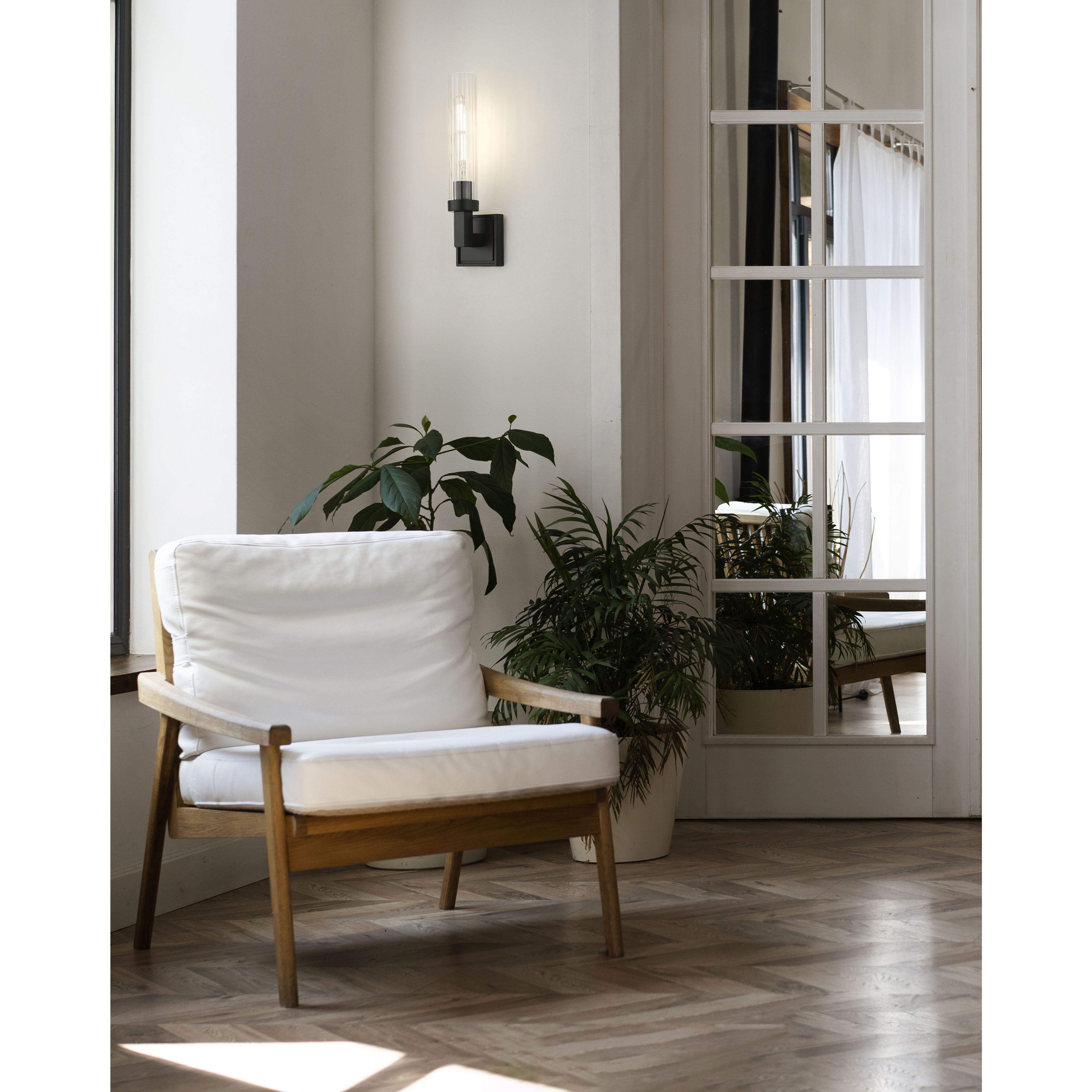 Beau Wall Sconce Wall Light in Matte Black